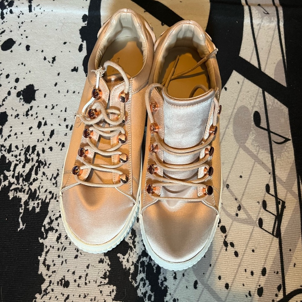 Kendall + Kylie Sneakers Ollivia Rose Gold